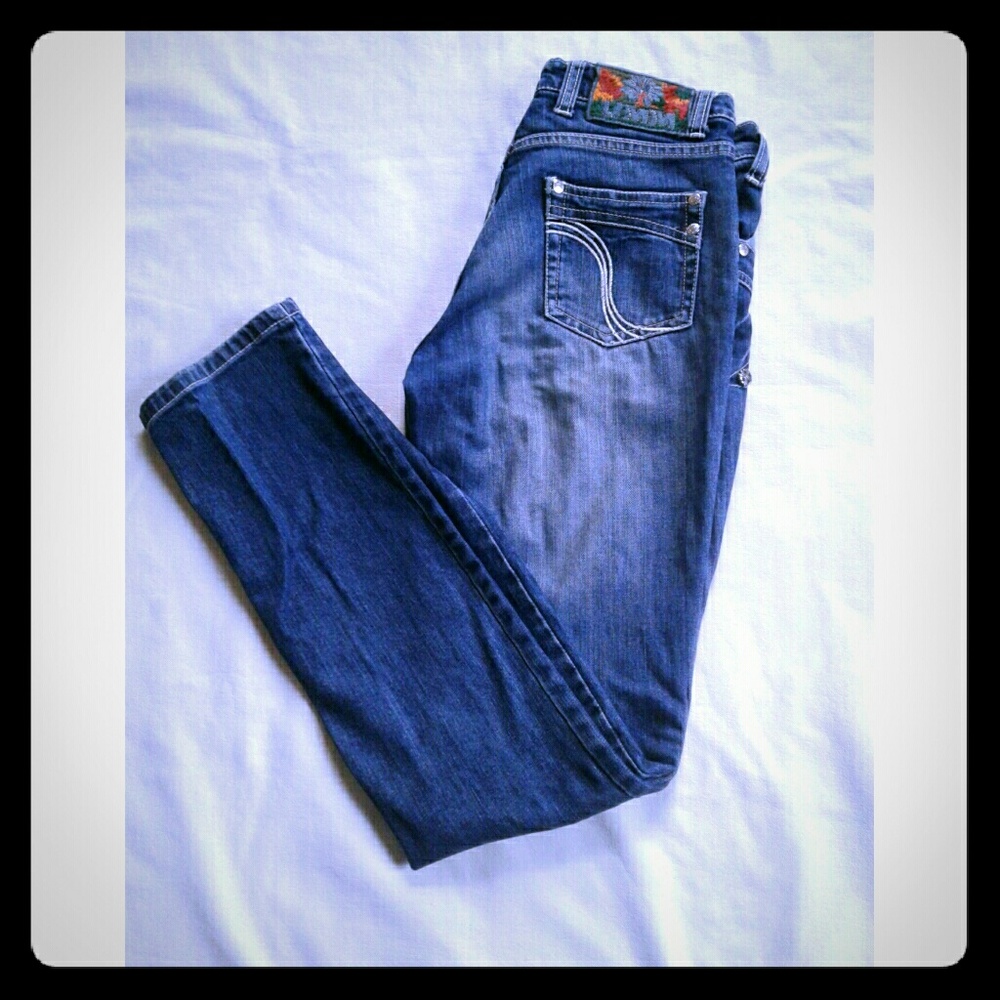 UMM dark wash Denim jeans waist 28